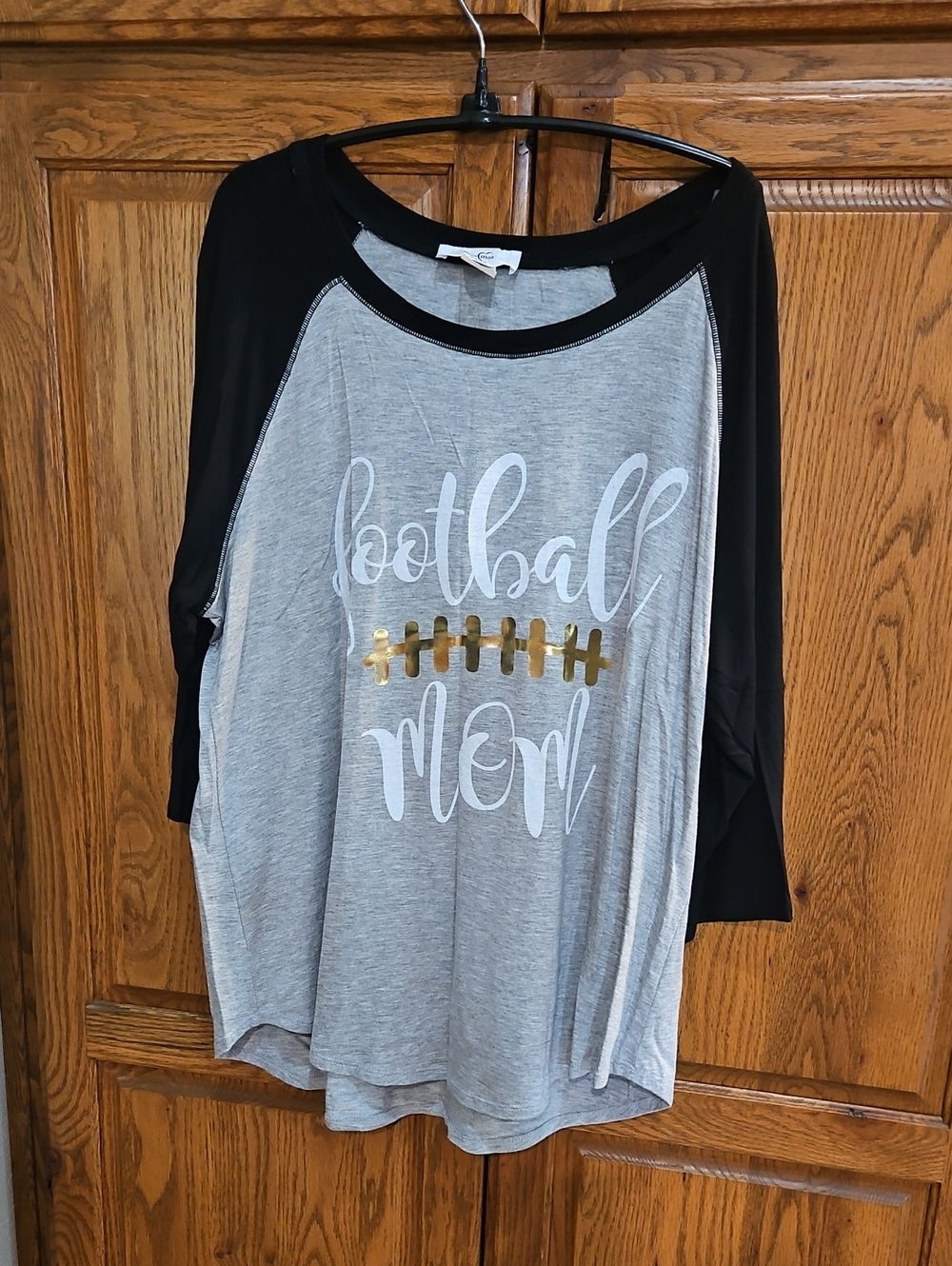 Moa Moa Gray & Black 'Football Mom' Raglan Tee with Gold Graphic